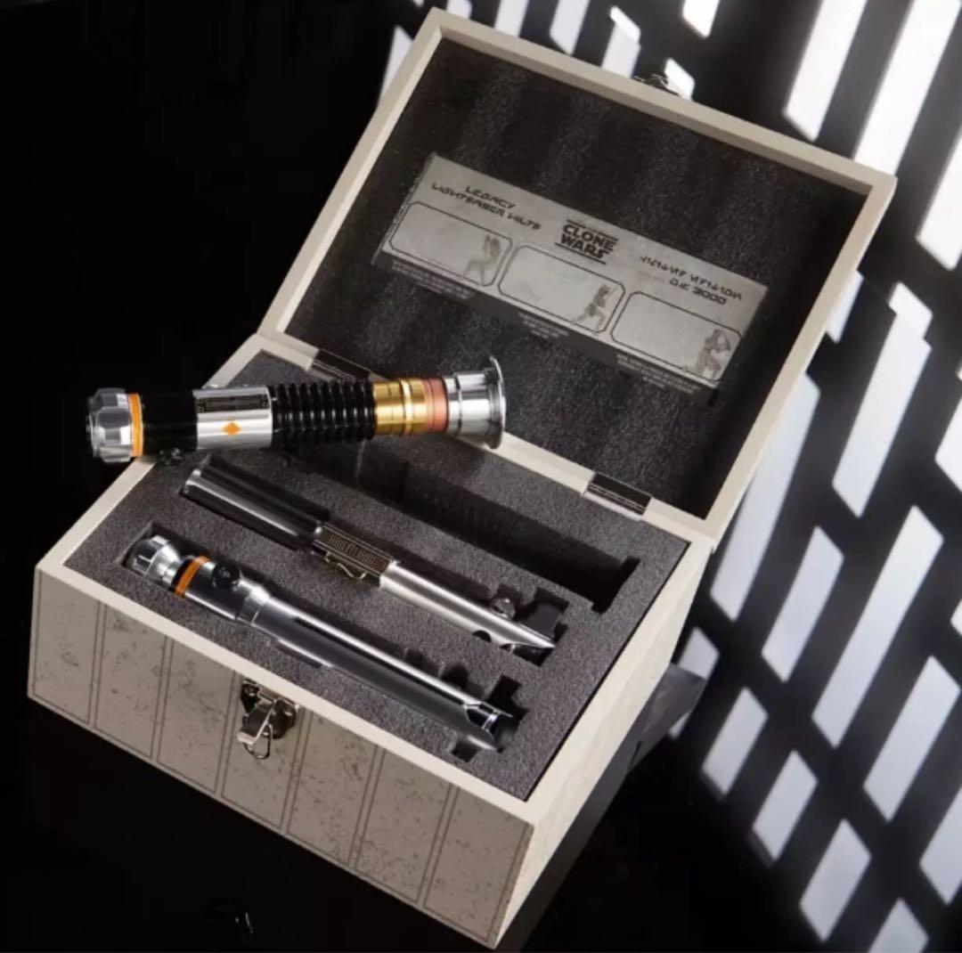 スターウォーズ レガシー ライトセーバー 【全世界限定3000セット】