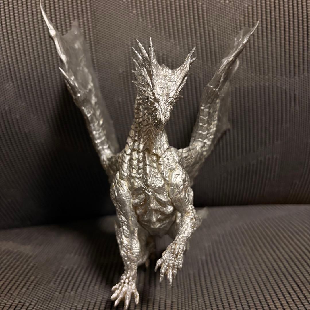 モンスターハンター　クシャルダオラ　クリエイターズモデル　フィギュア リペイント