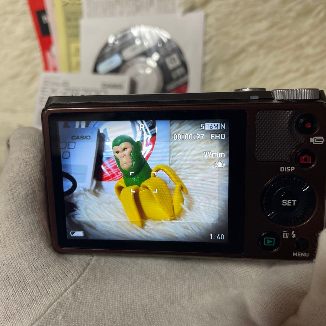 デジタルカメラ CASIO EXILIM EX-ZR700