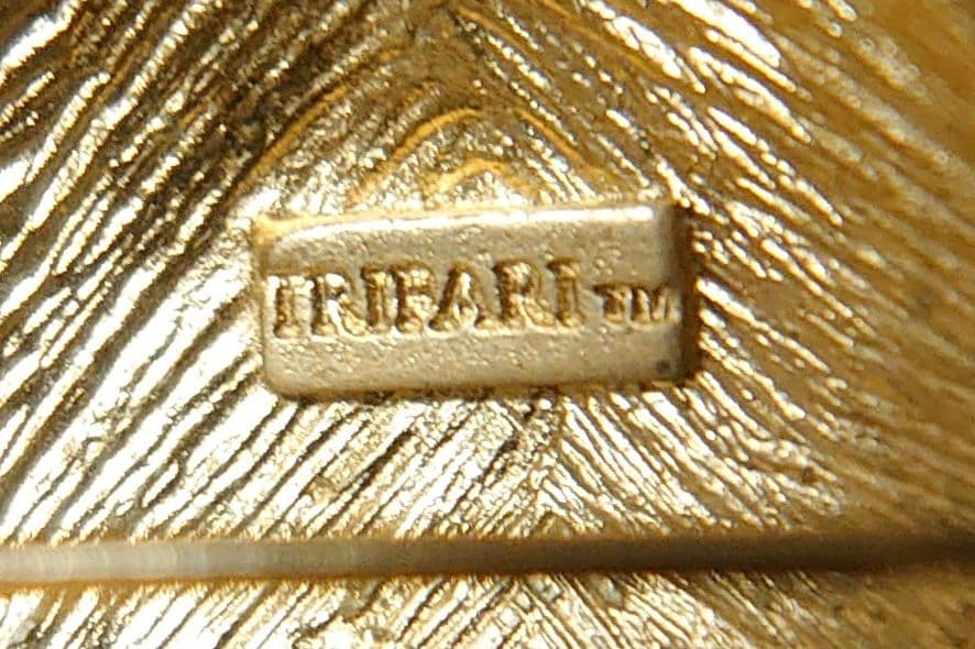 レア ヴィンテージ trifari トリファリ ゴールド てんとう虫 ブローチ