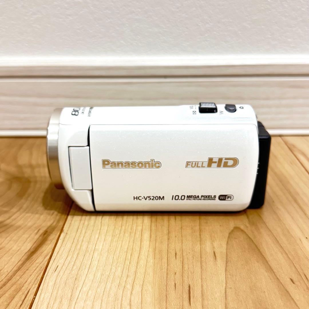 【美品】　Panasonic パナソニック　ビデオカメラ　HC-V520M