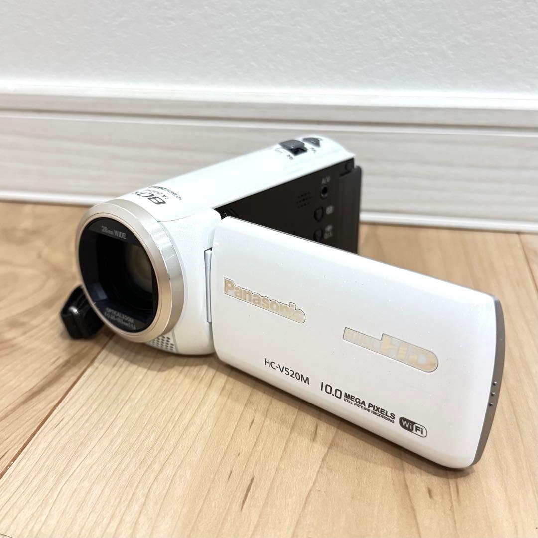 【美品】　Panasonic パナソニック　ビデオカメラ　HC-V520M