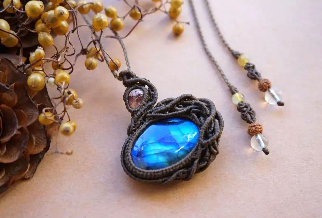 ラブラドライト カンテラオパール マクラメネックレス