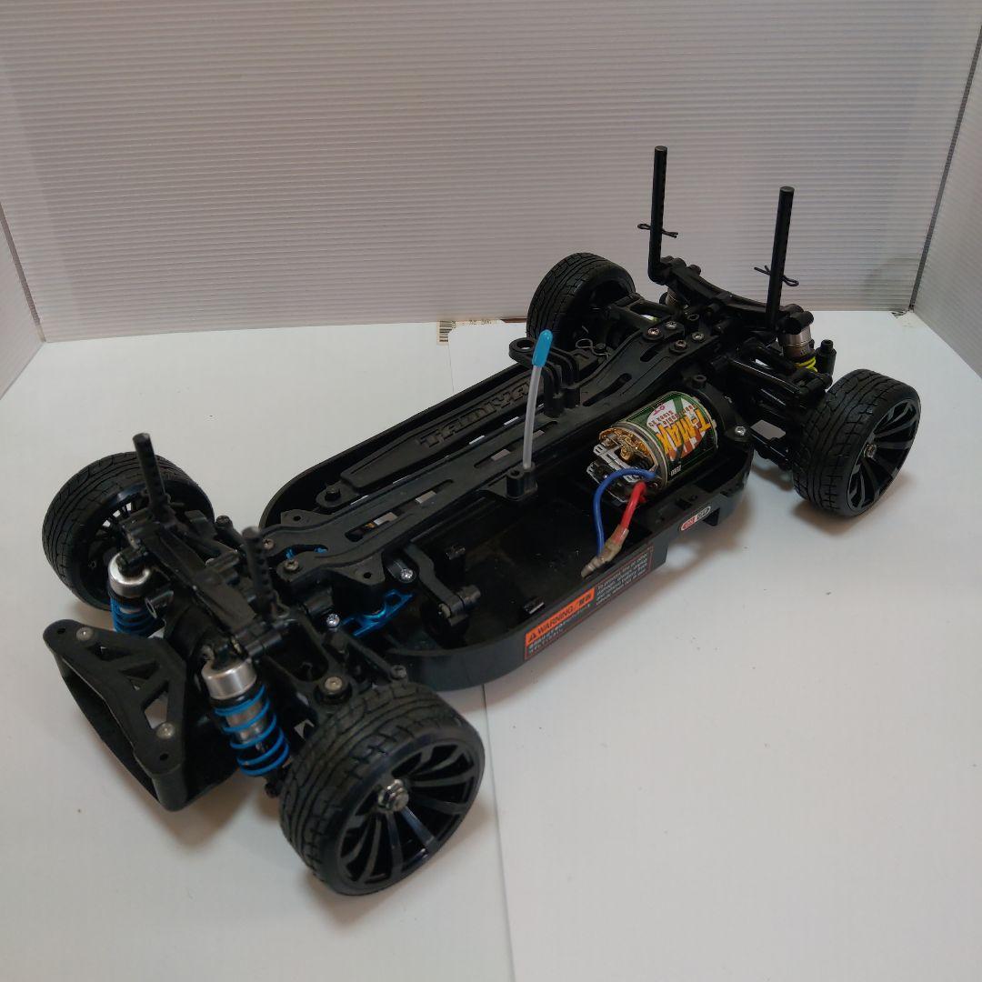 タミヤ　ラジコン　TT-01シャーシ　ボディ付き