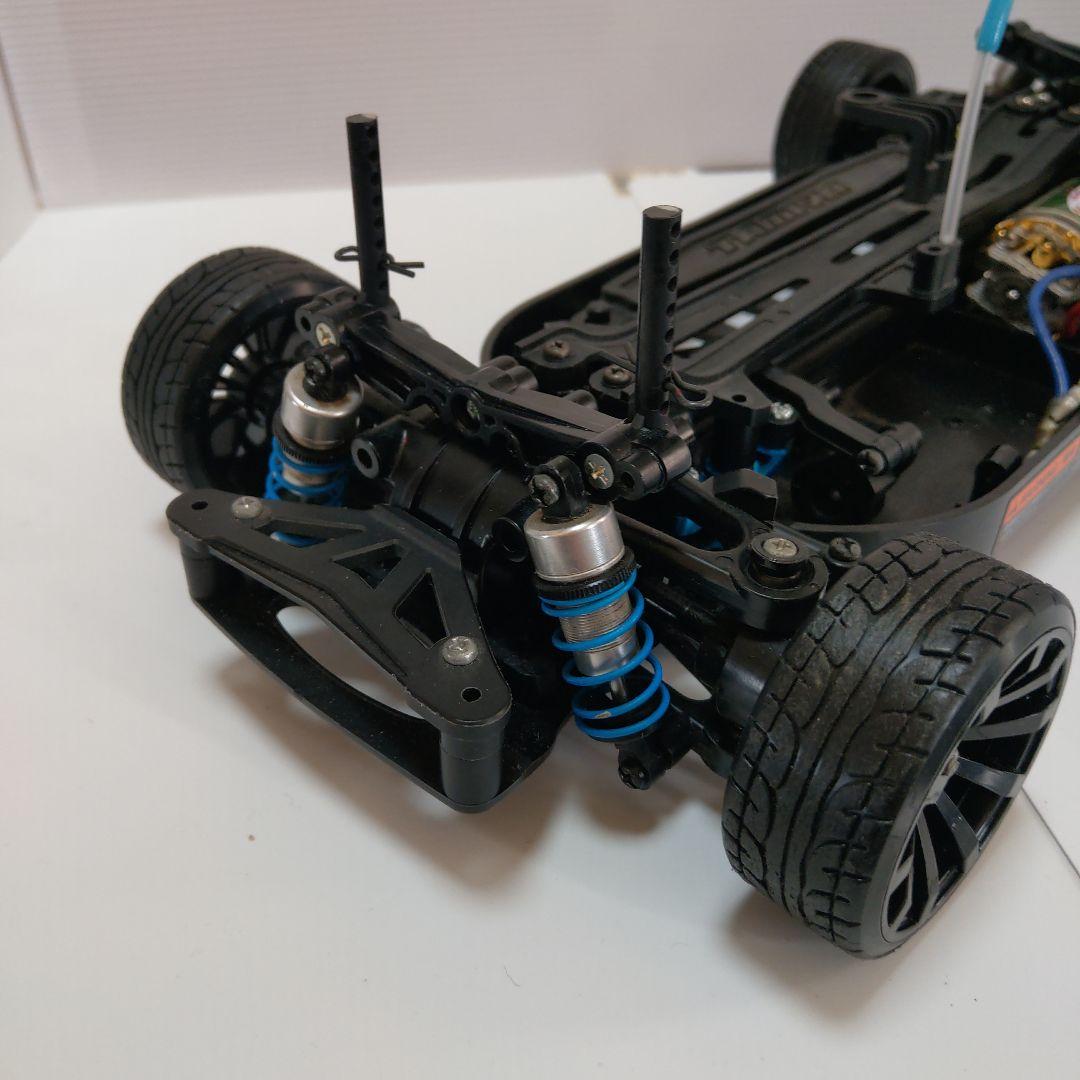 タミヤ　ラジコン　TT-01シャーシ　ボディ付き