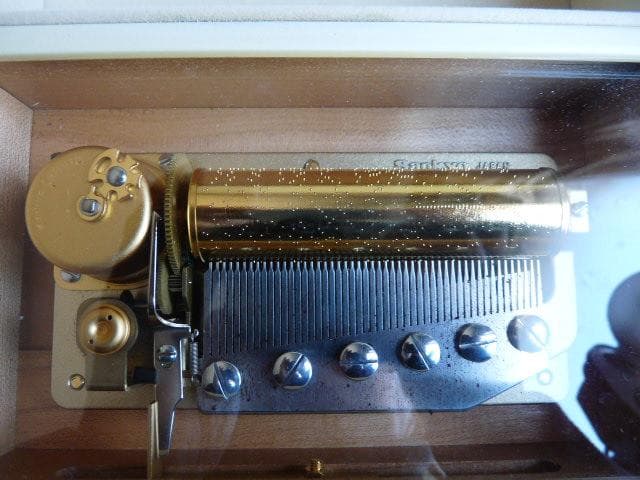 オルフェウス 象嵌 高級オルゴール 波浮の港/城ケ島の雨　アンティーク