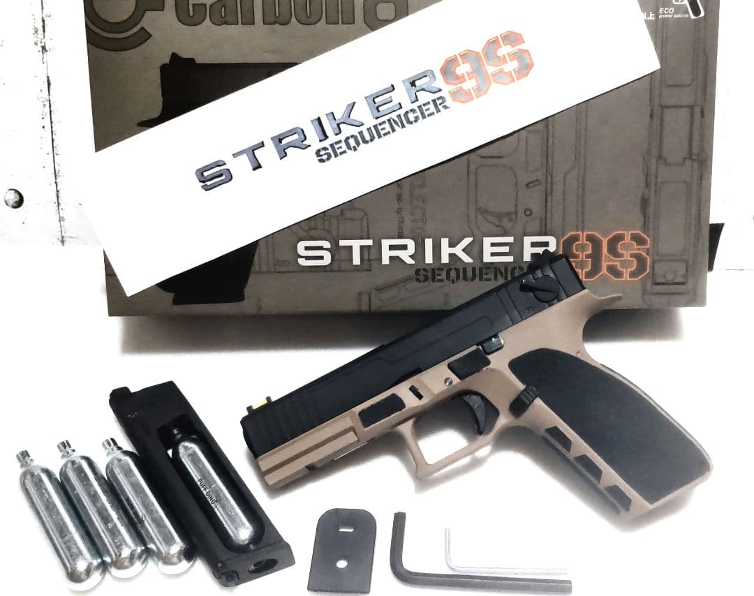 Carbon 8ストライカー9S CO2 ガスブローバック 単発/連射