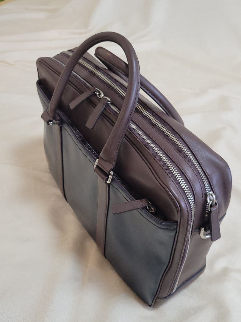 コーチ　COACH　 本革　ビジネスバッグ