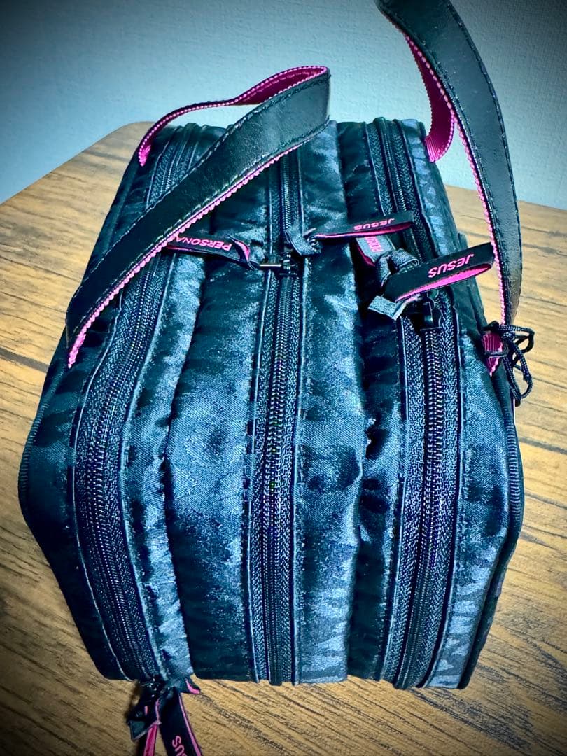 【新品未使用】氷室京介　ポーチ（ミラー付き）　PERSONAL JESUS