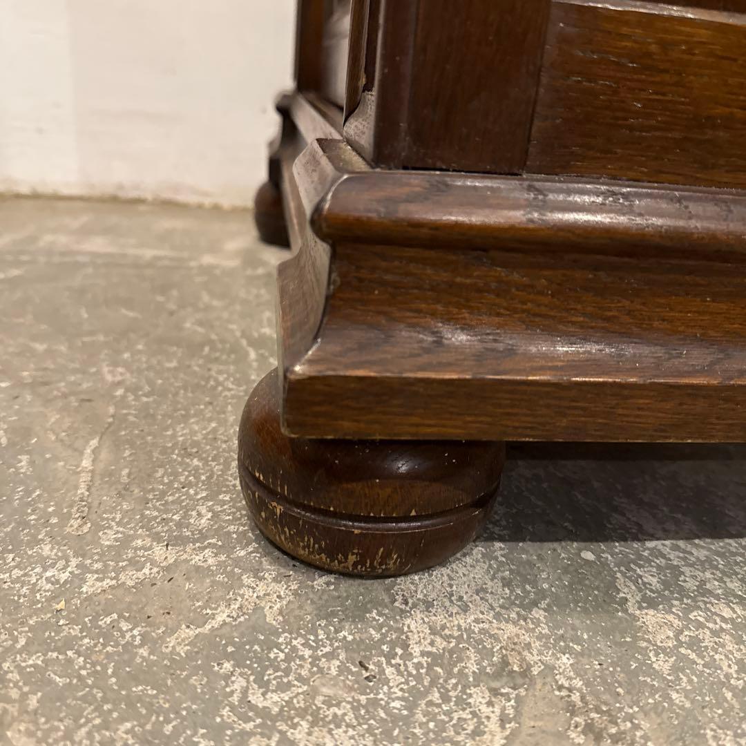 ヴィンテージ　木製サイドテーブル　ベッドサイドテーブル　扉収納付き　フランス