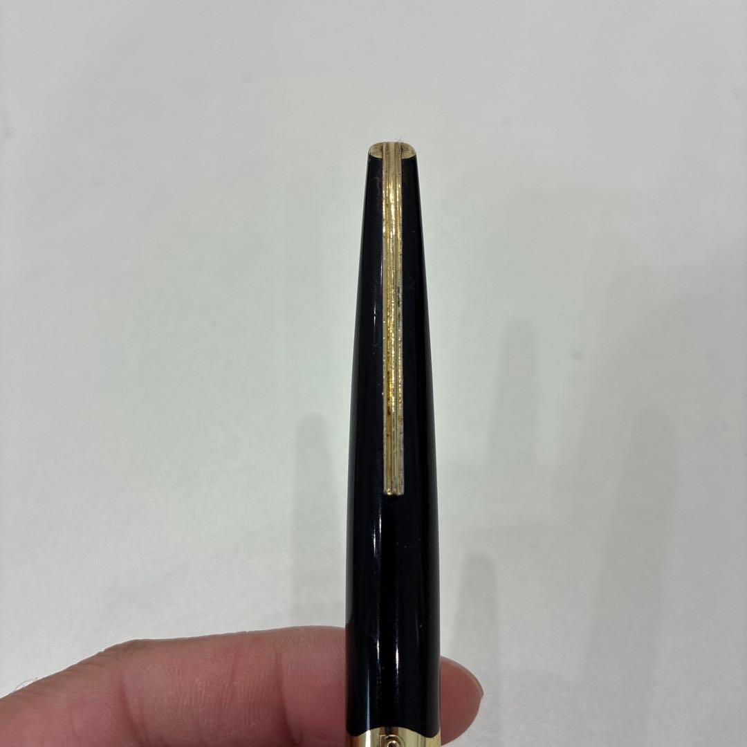 黒い万年筆 ペン先18金