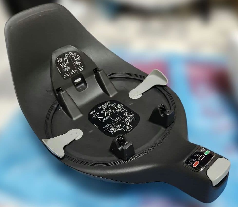 CYBEX ホワイト ベビーシート クラウドTi ベース レインカバー