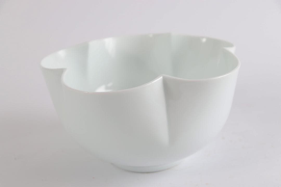 人間国宝 井上萬二 白磁花形花器 共箱 鉢