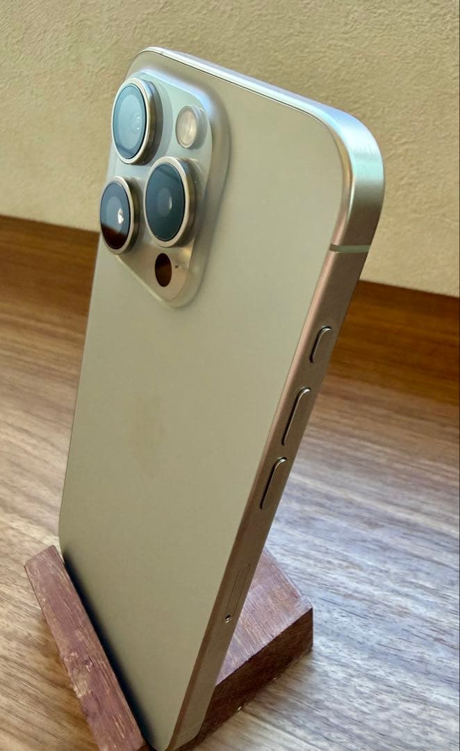 iPhone 15 Pro 256 GB SIMフリー