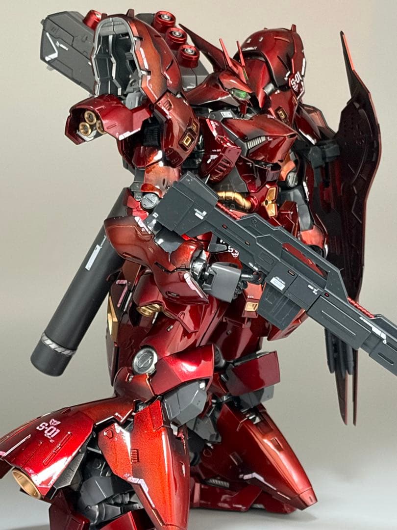ガンプラ RG サザビー　塗装完成品　ガンプラ完成品
