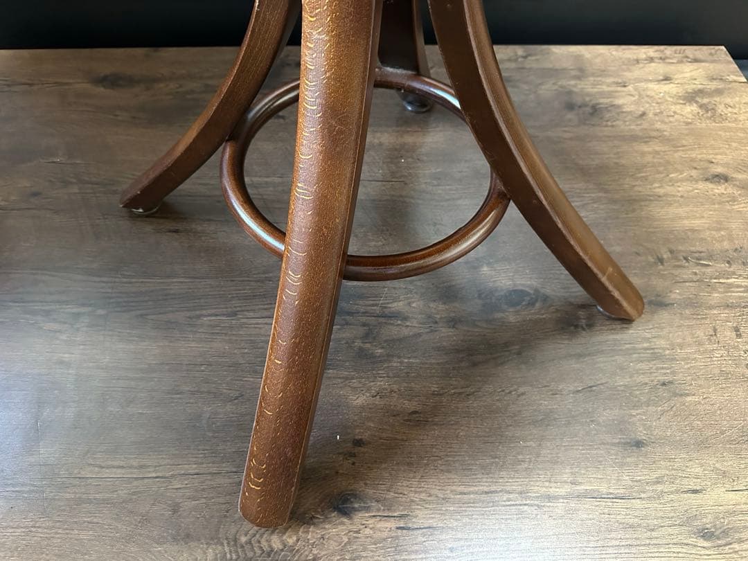 大塚家具 秋田木工 ダイニングテーブル（丸）「T-130」 ナラ材／ブナ