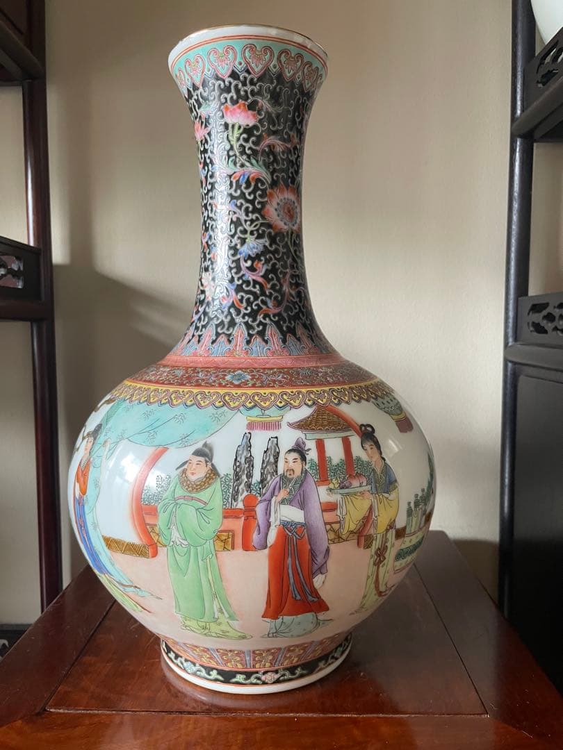 中国清代乾隆年制人物天球花瓶 古董品 年代物