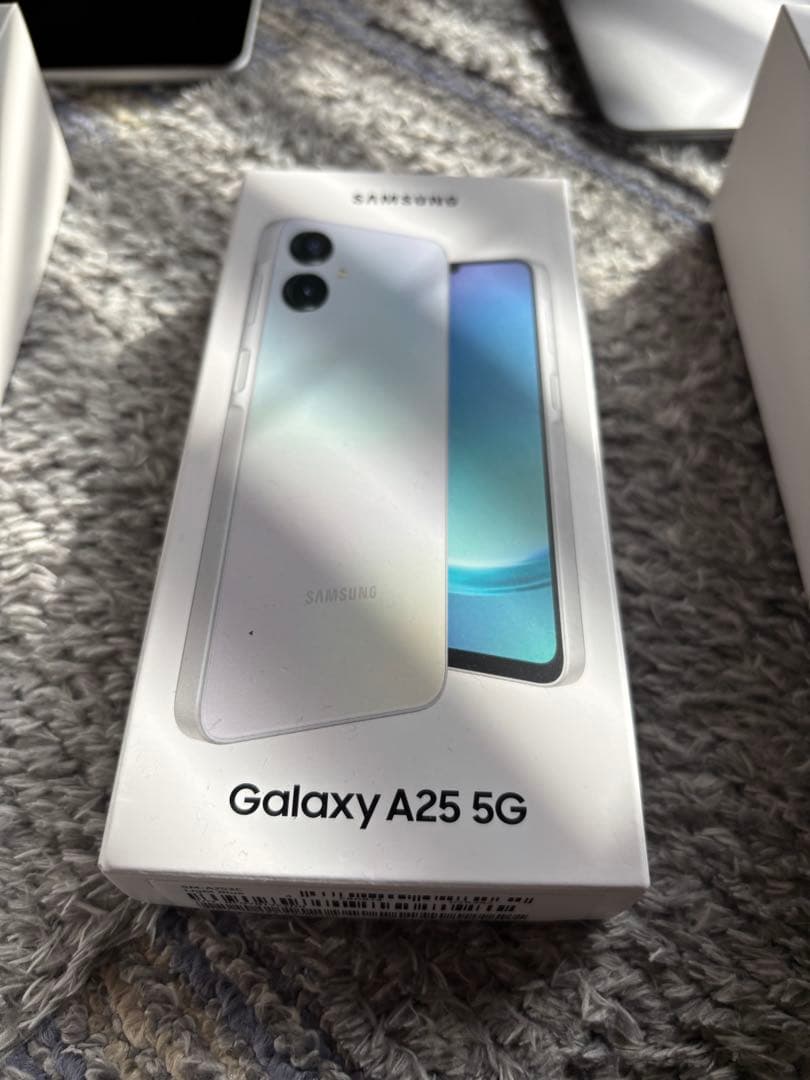 Galaxy A25 5G 新品& MacBook Air未使用レベル　iPad