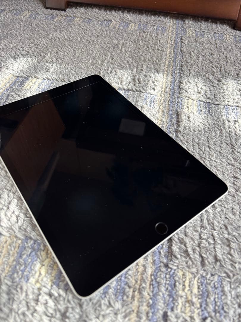 Galaxy A25 5G 新品& MacBook Air未使用レベル　iPad