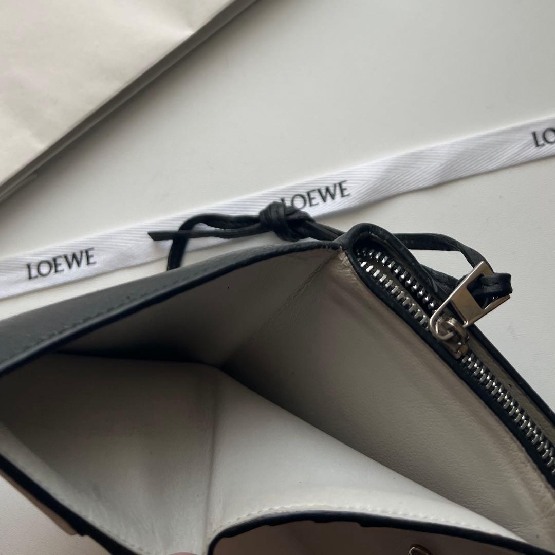 71 美品 LOEWE ロエベ 2つ折り財布