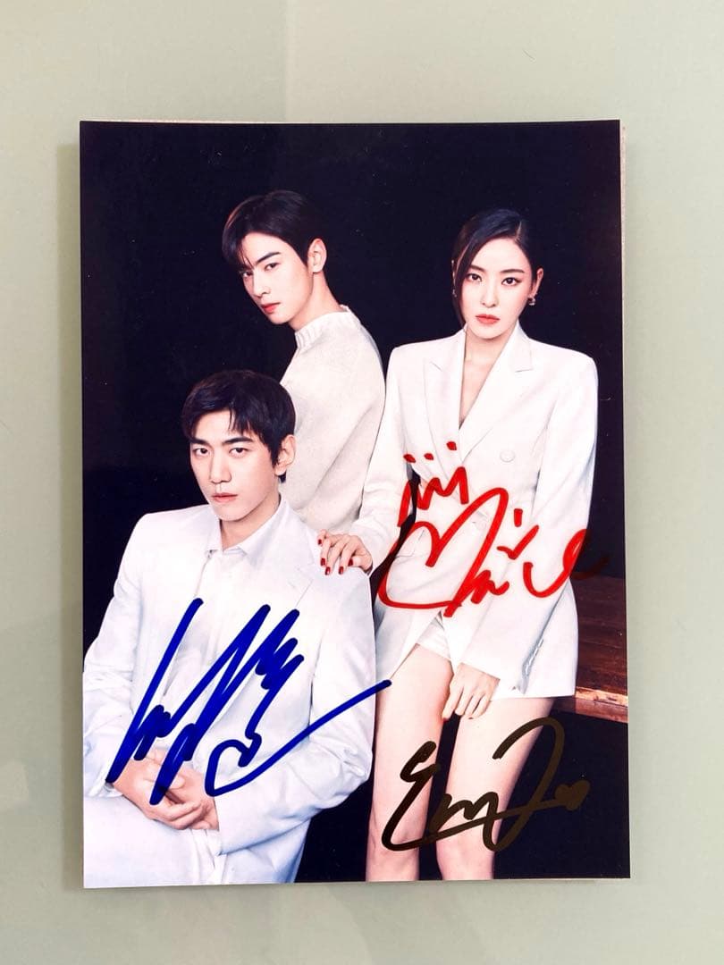 チャウヌとイダヒとソンジュン直筆サイン入り2Lサイズ写真…