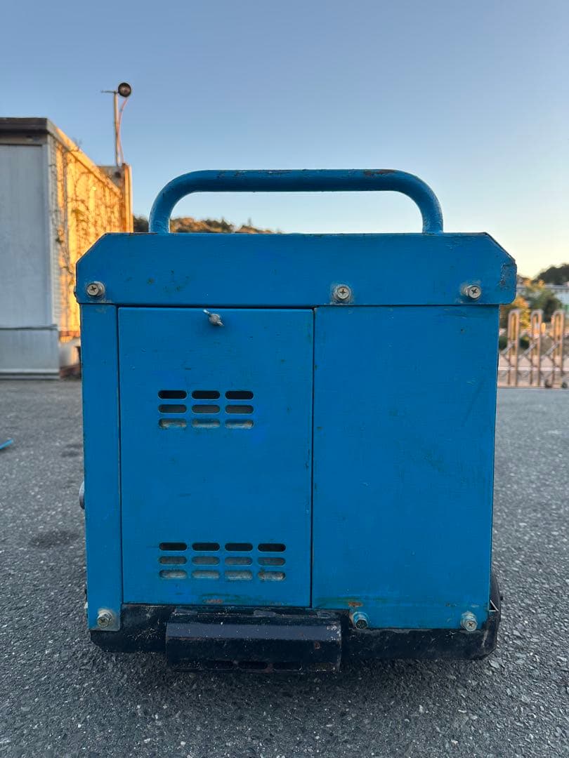 1. 鶴見製作所 エンジン式高圧洗浄機 HPJ-5ESM