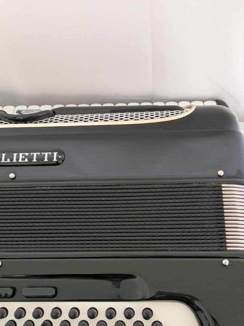 イタリア製 GIULIETTIジュリエッテイ アコーディオンM52