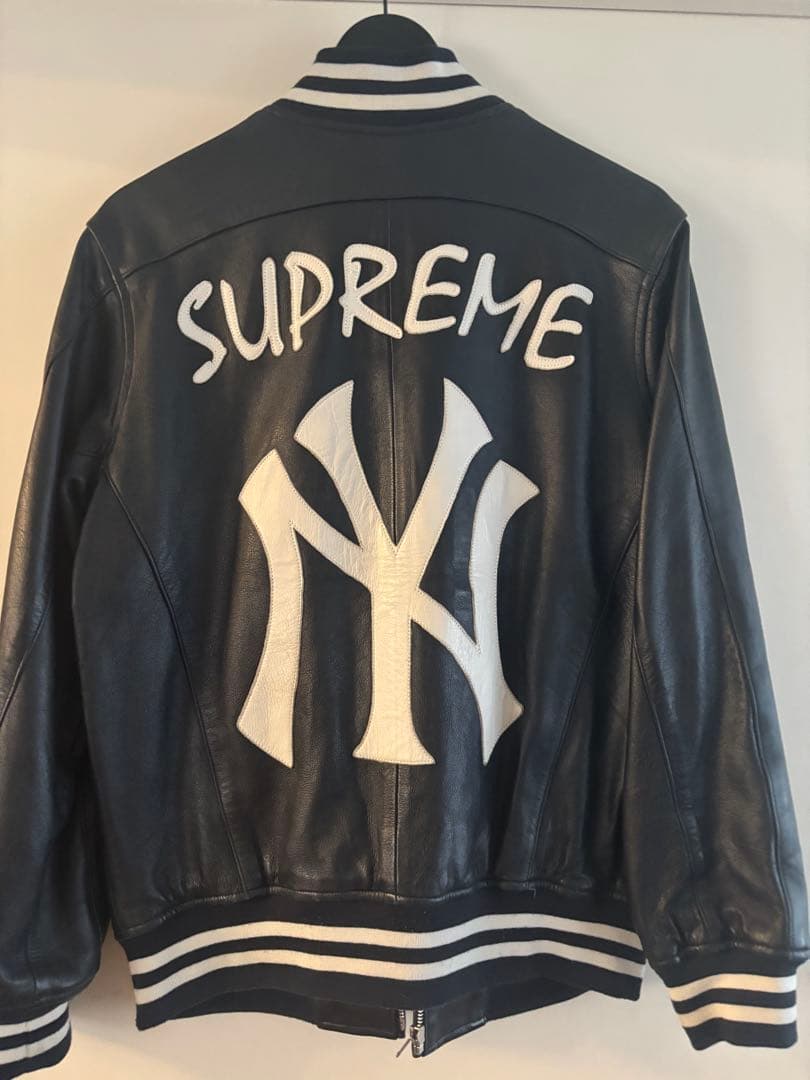 ら*ʔ様 supreme Yankees レザー　スタジャン