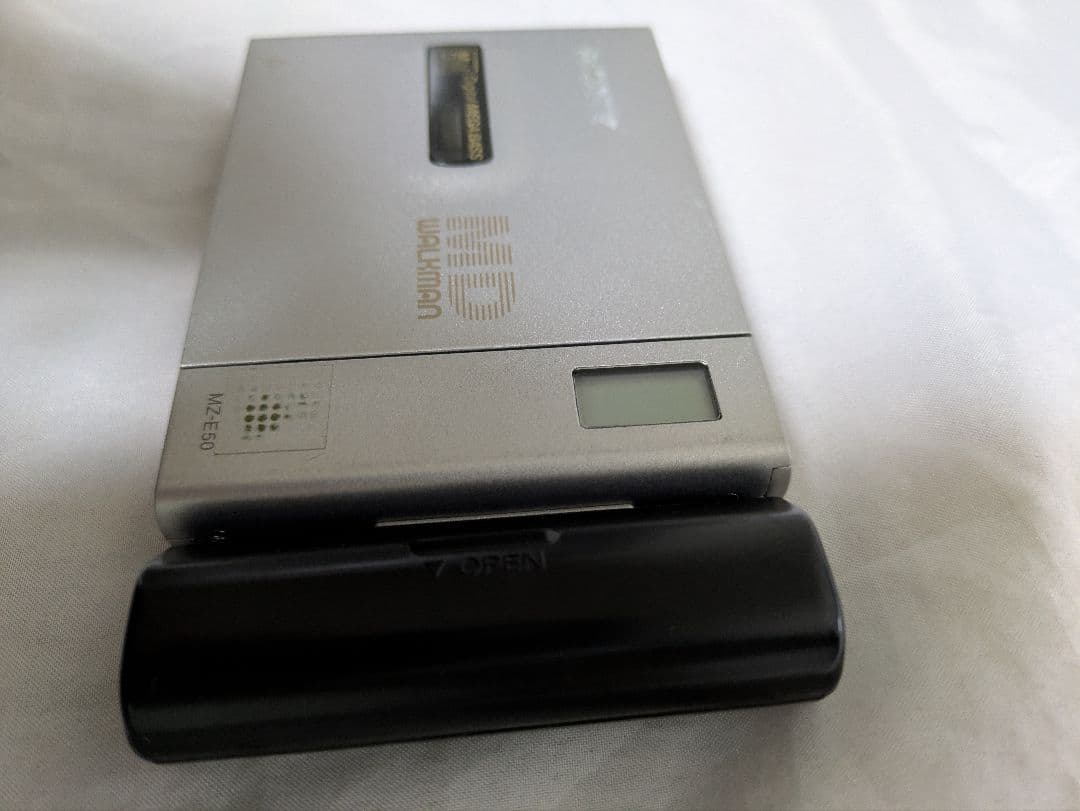 ポータブルプレーヤー SONY MD WALKMAN MZ-E50