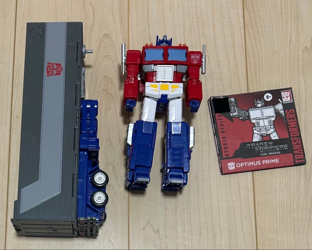トランスフォーマー スタジオシリーズ SS-142 オプティマスプライム