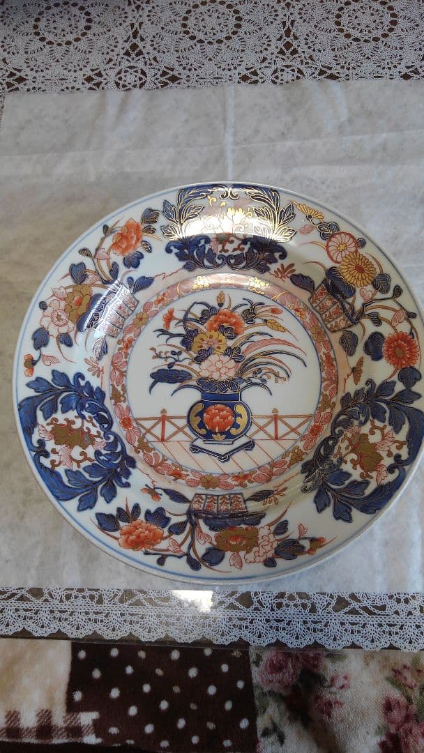 伊万里色絵金彩花籠皿