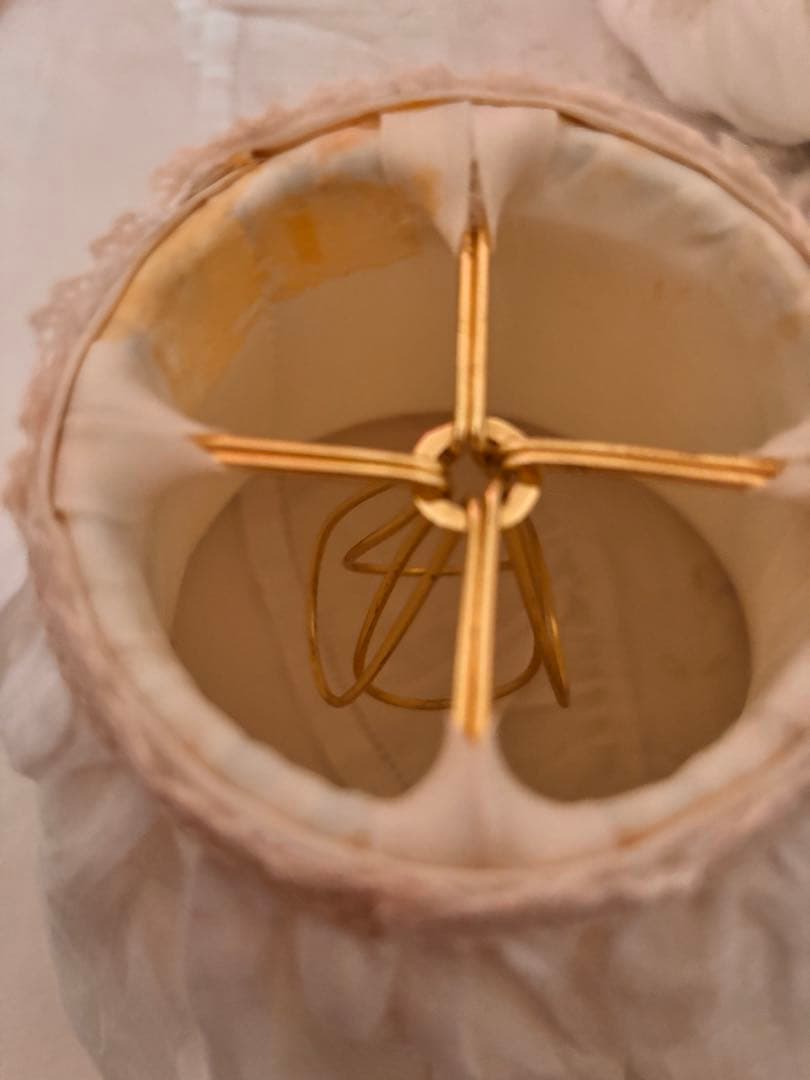 ランプシェード　フリルカバー　フランスアンティーク　リメイク