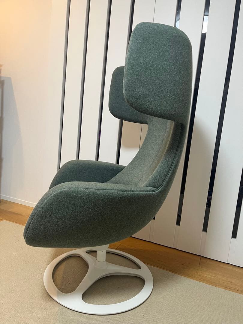 【トミー】①オカムラ　パーソナル チェアライブス テーブルセット