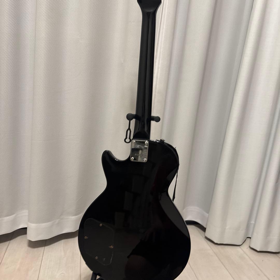 レッドエレキギター ハムバッカー搭載 22フレット