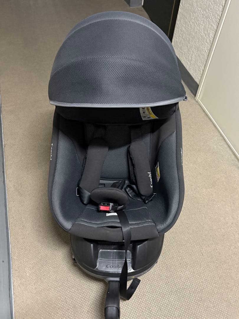 【直接お渡しのみ】Combi チャイルドシート