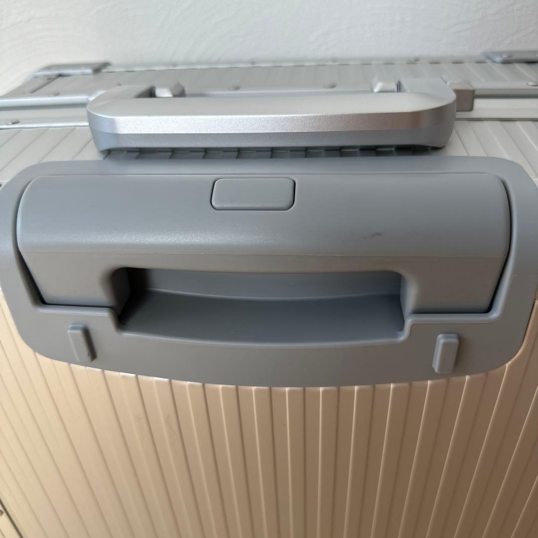 aucentic シルバー アルミニウム キャリーケース