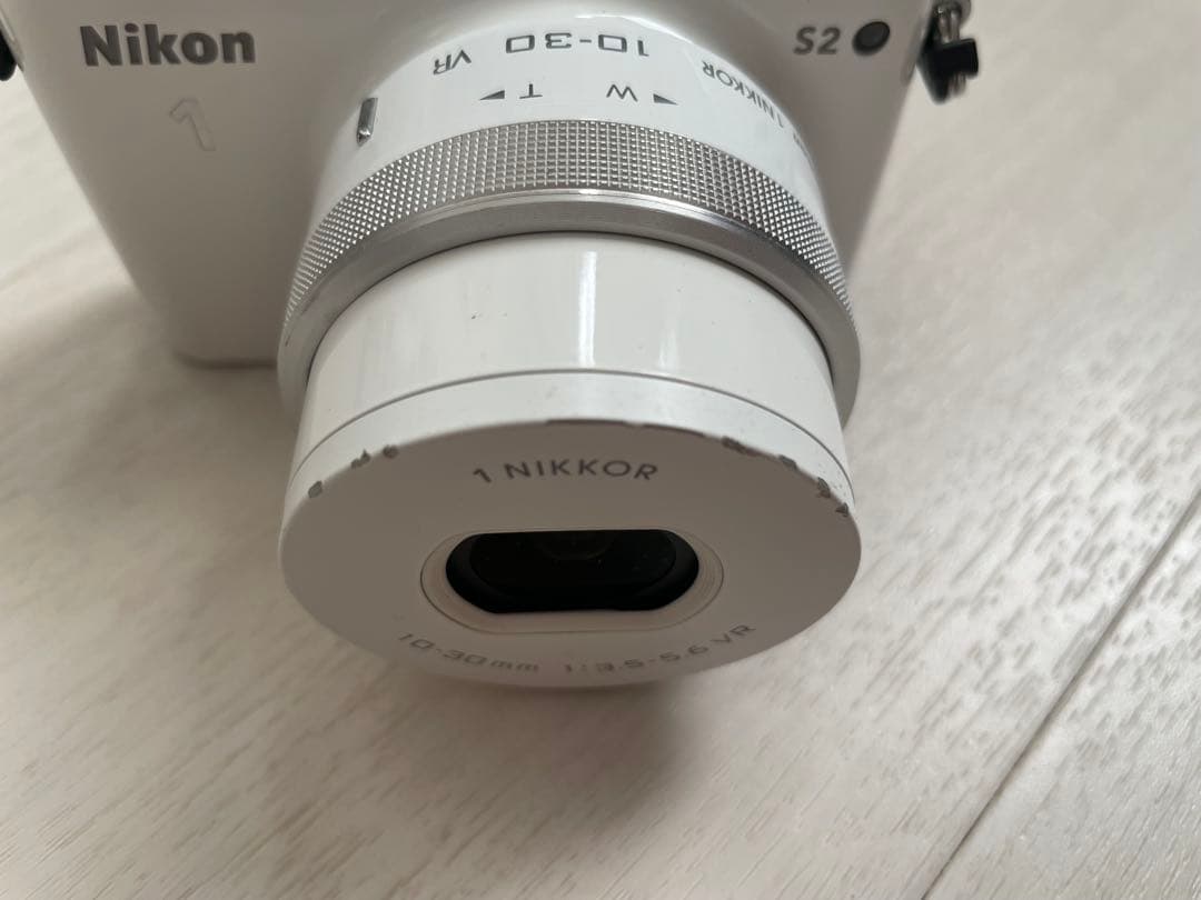 Nikon 1 S2 ミラーレス1眼レフ　[ジャンク品]