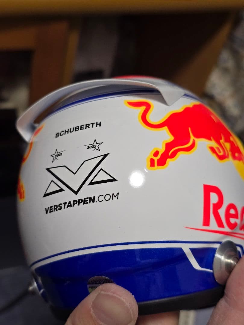 本日限定値下げ　フェルスタッペン　1/2 ヘルメット　2023　シューベルト製