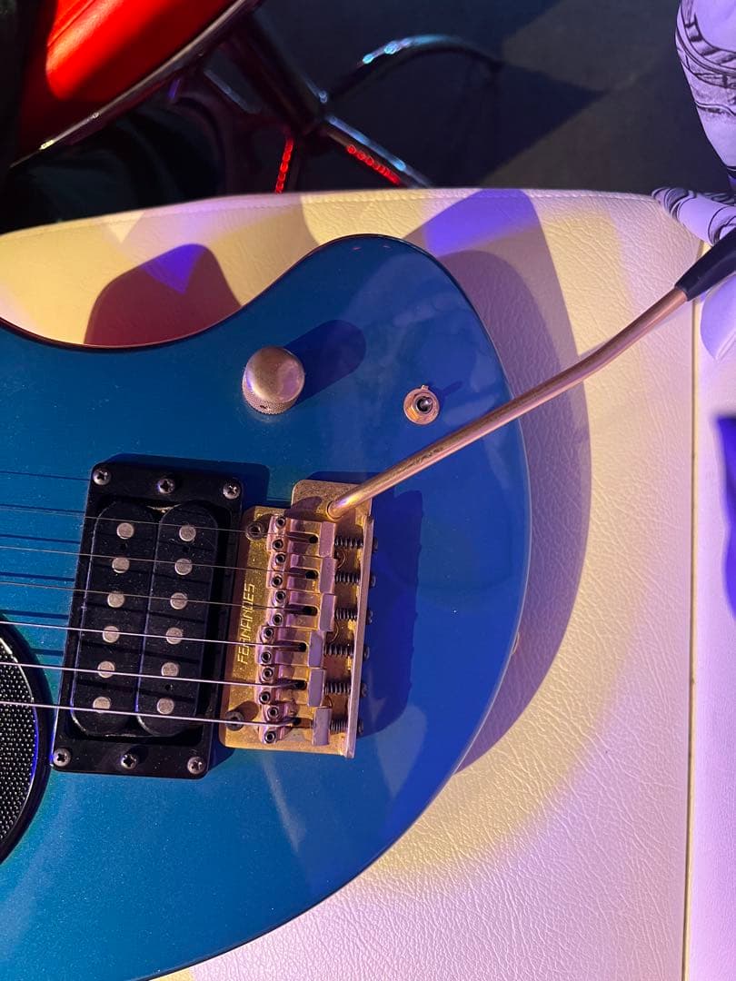 Fernandes ZO-3 メタリックブルー