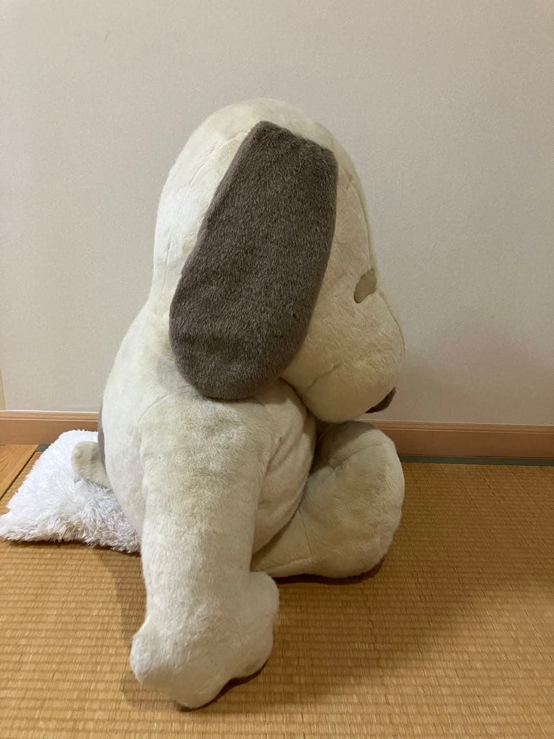 SNOOPYどデカいぬいぐるみ
