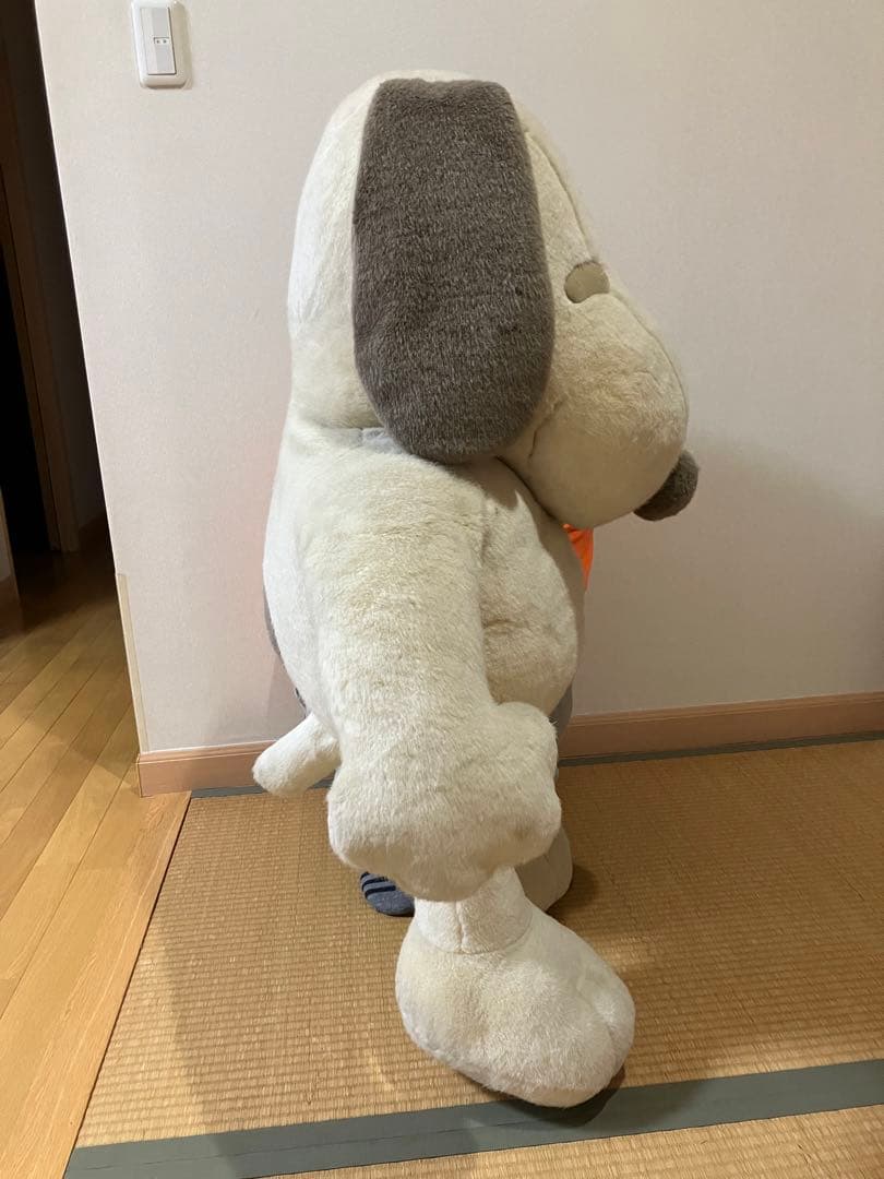 SNOOPYどデカいぬいぐるみ