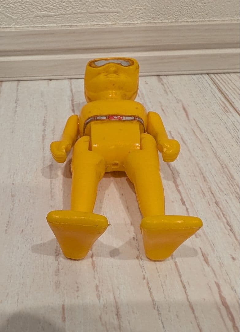 昔のソフビ　詳細不明　無版権　ダイバー風　ソフビ 人形　パチ　黄色　昭和レトロ