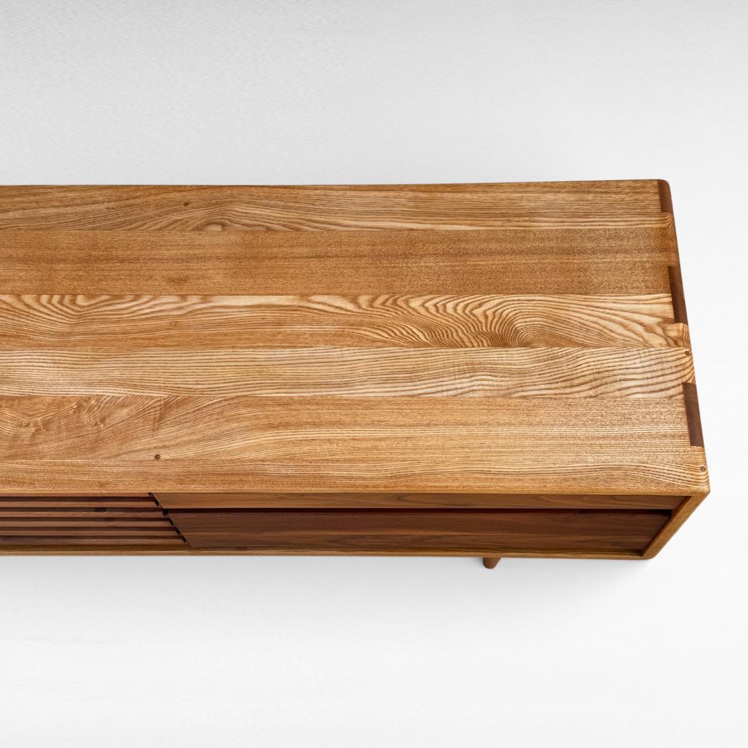 アクタス レリーフ テレビボード 180 タモ無垢