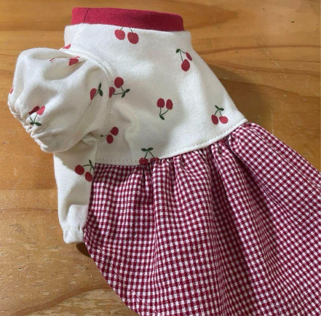 ハンドメイド犬服　さくらんぼのパフスリーブワンピ　★new