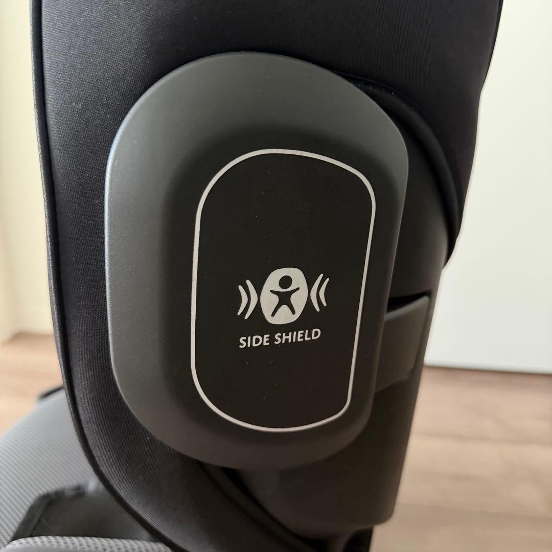 美品　アップリカ ライドクルー ISOFIX ジュニアシート　チャイルドシート1