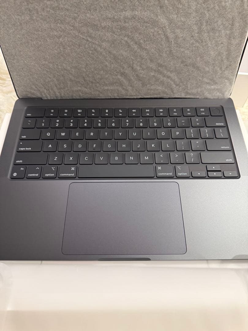 MacBook Pro スペースグレー 本体