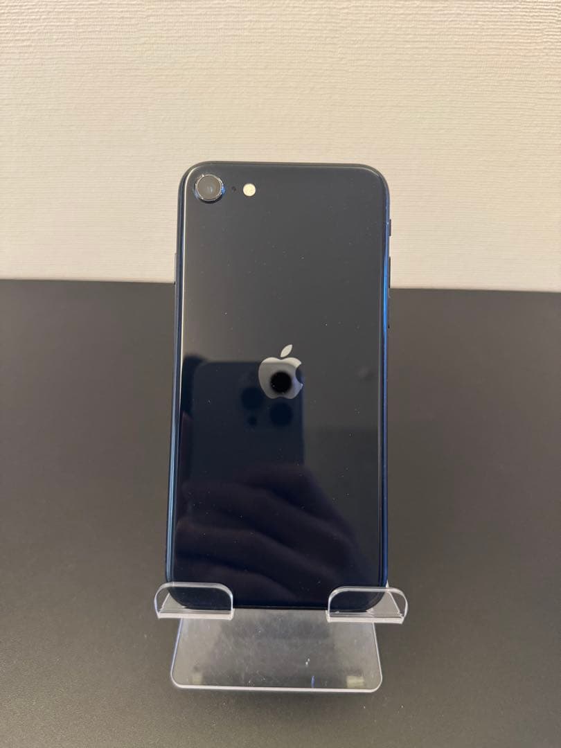 極美品 128GB Apple iPhone SE 3 第三世代 日本版