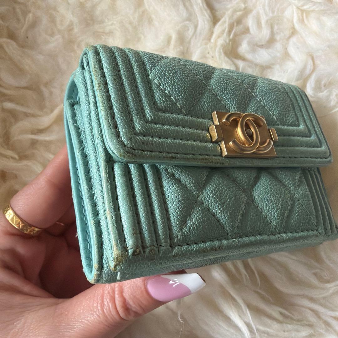 CHANEL キャビアスキンブルーグリーン ボーイシャネル 財布