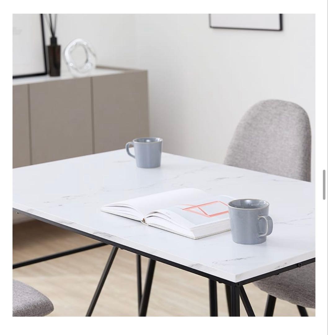 LOWYA 大理石柄ダイニングテーブル　140センチ