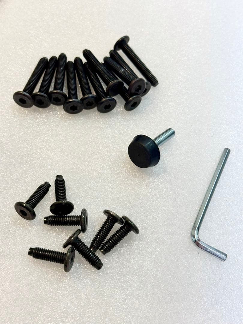 LOWYA 大理石柄ダイニングテーブル　140センチ